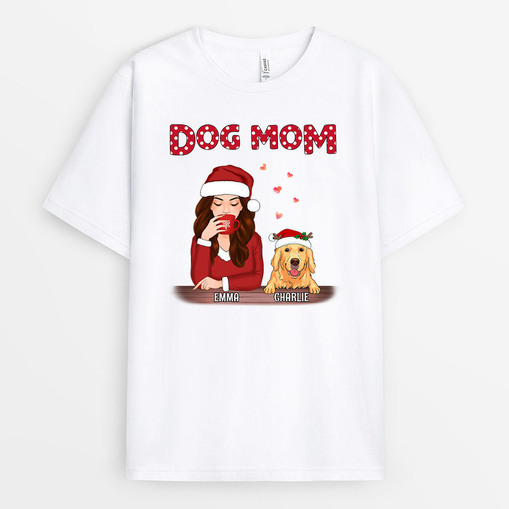 Dotted Dog Mom - Personalized Christmas Graphic Tee for Dog Lovers