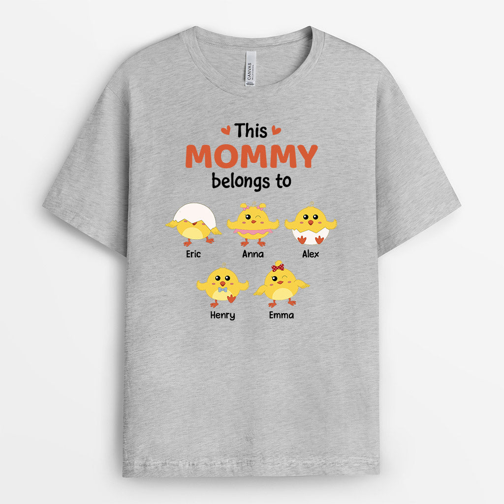 This Grandma Belongs To Her Chicks - Personalized T-Shirt - For Grandma