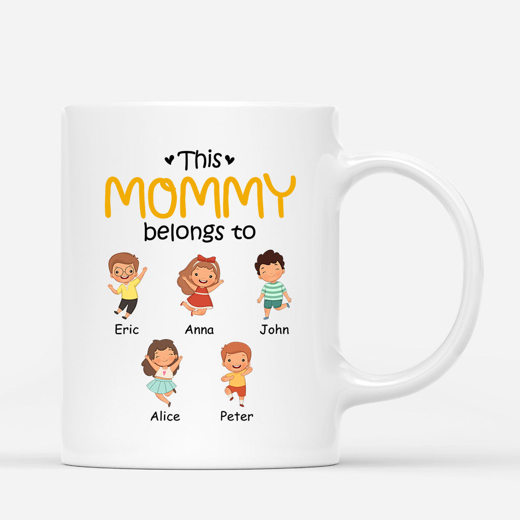 Personalized This Beautiful And Lovely Mommy/Grandma Belongs To Mug