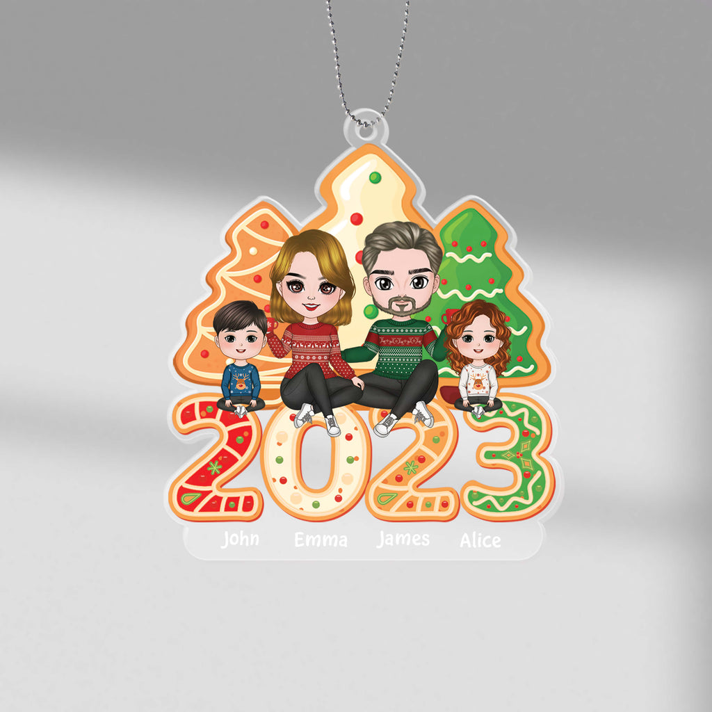 Personalized Family Sitting Christmas Tree Cake Ornament