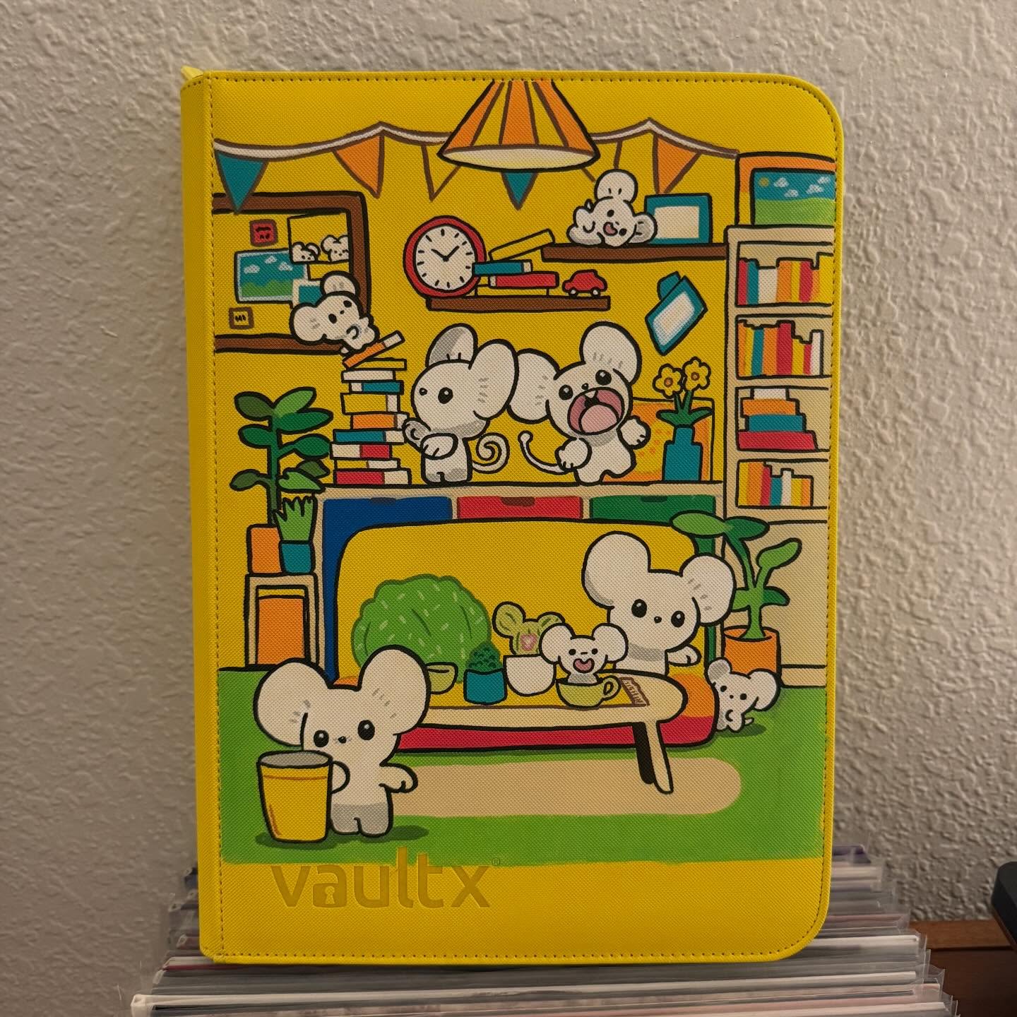Snow Cub Cozy Room Binder - hand-painted Honey Yellow card binder cover
