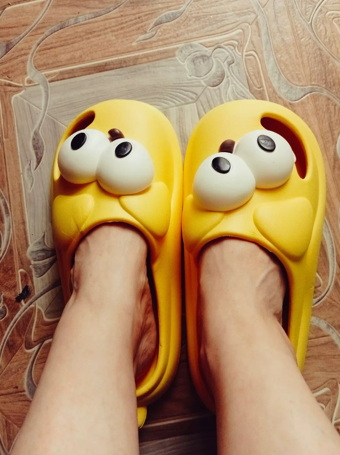 SoleMates Kissing Slippers