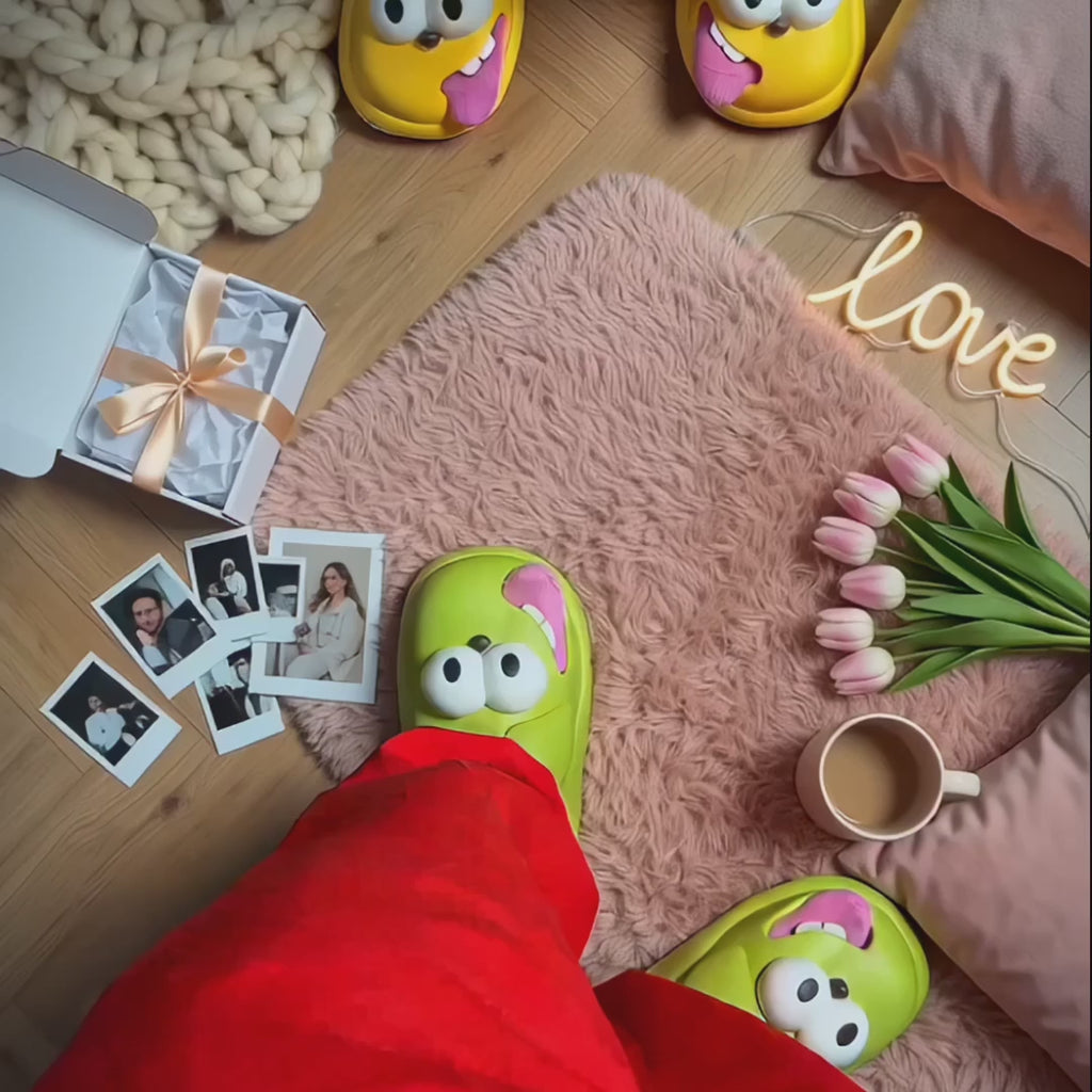 SoleMates Kissing Slippers